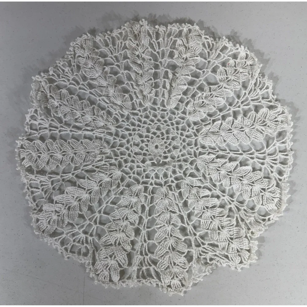 Crocheted Doily 19in Ivory Cream Vintage Floral Pineapple Lace Round Shabby Chic